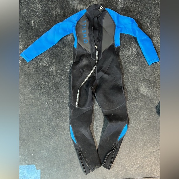 Kids WetSuit size 6 - Picture 2 of 4